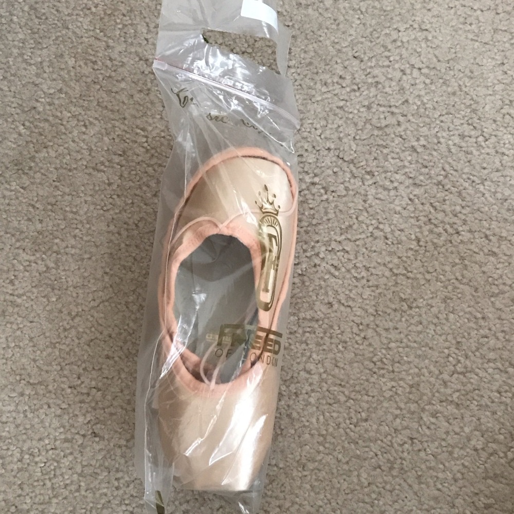 Freed pointe shoe